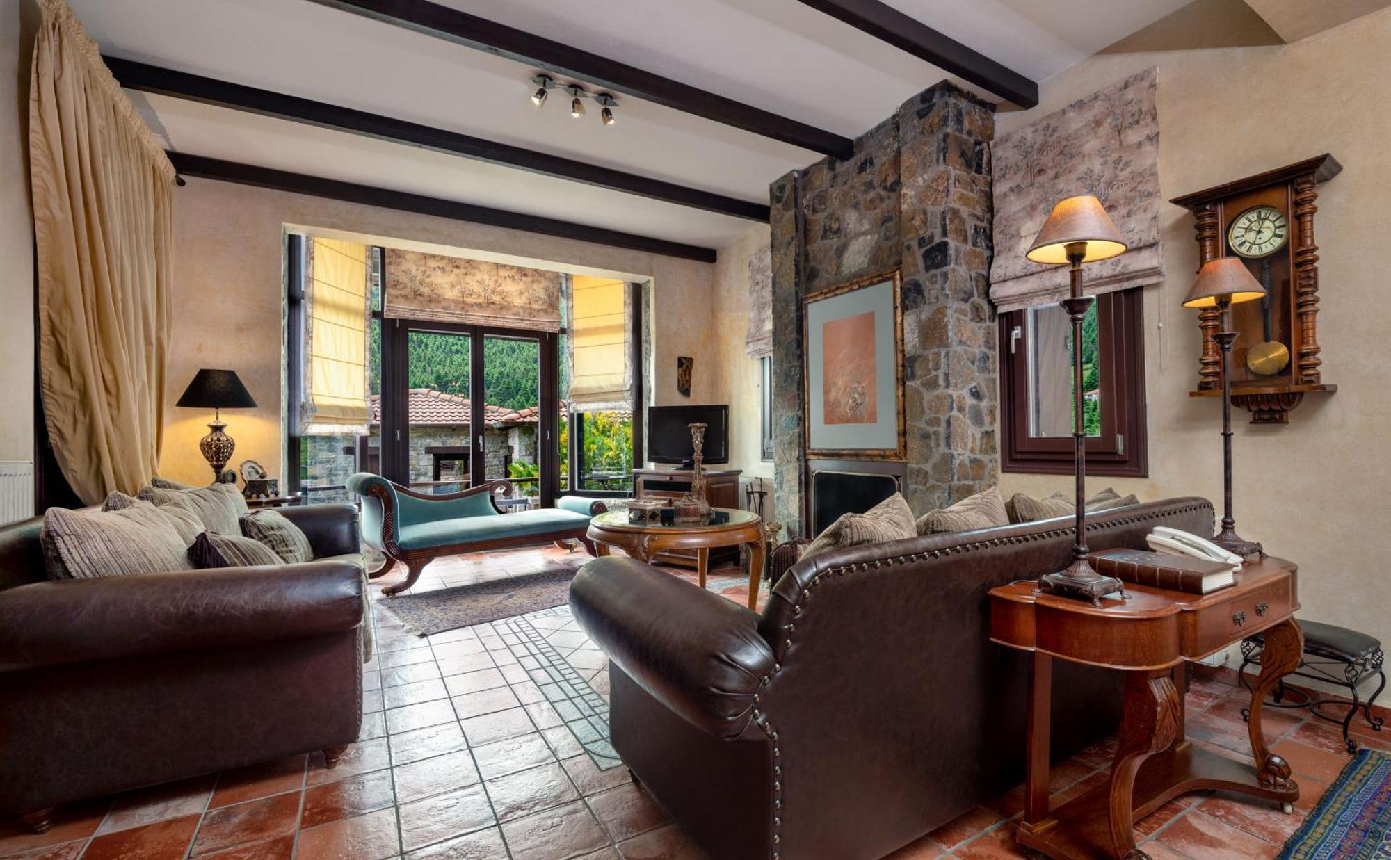 Ostra Menalon Luxury Suites Kardaras ภายนอก รูปภาพ