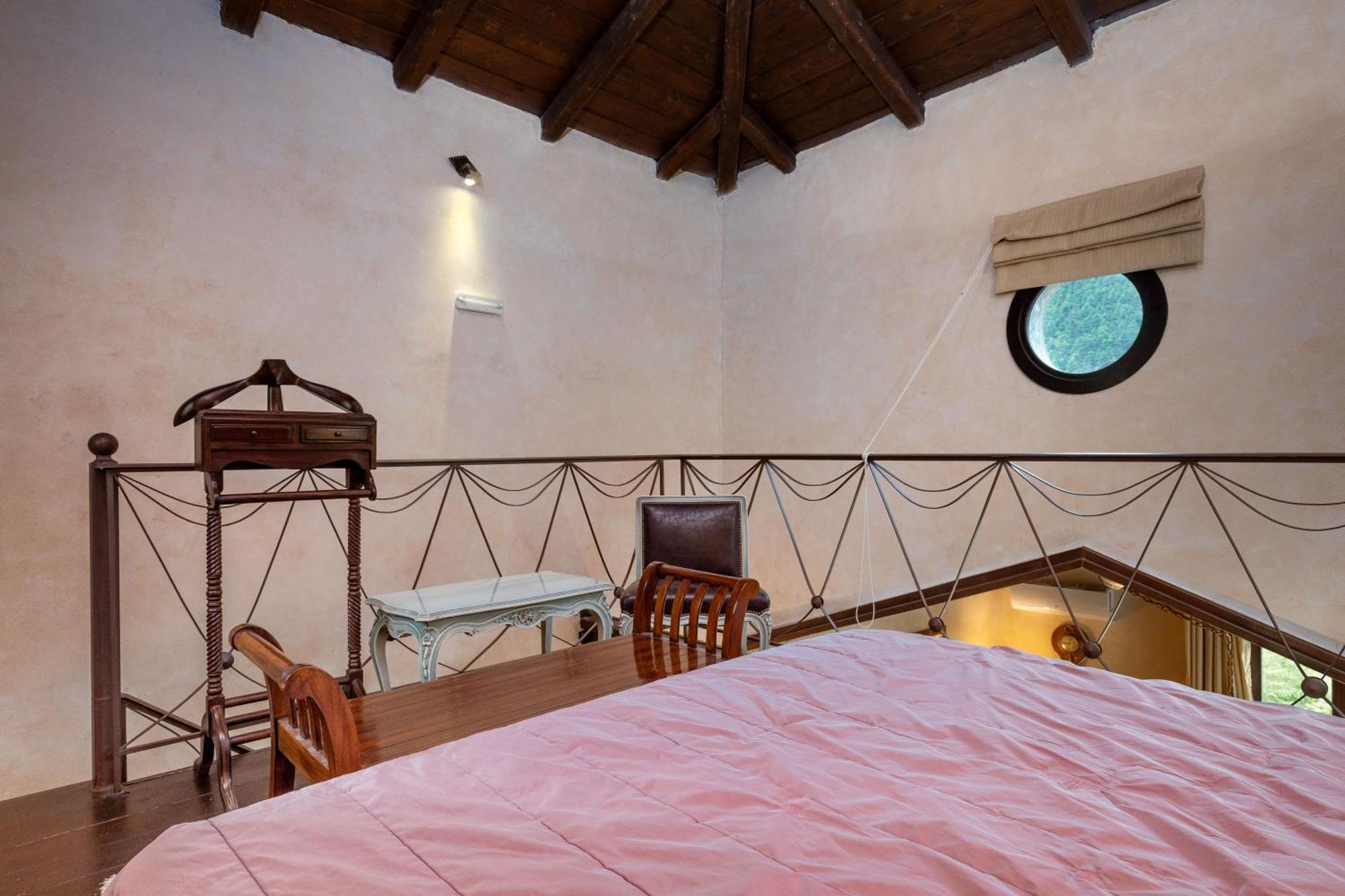 Ostra Menalon Luxury Suites Kardaras ห้อง รูปภาพ