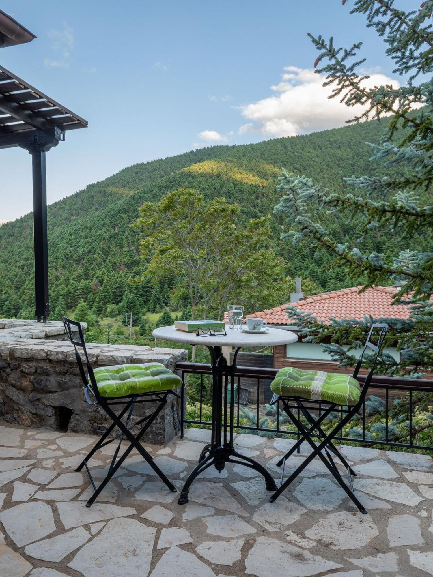 Ostra Menalon Luxury Suites Kardaras ภายนอก รูปภาพ